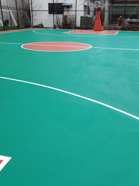 沧州 球场长期使用易出现地面开裂
